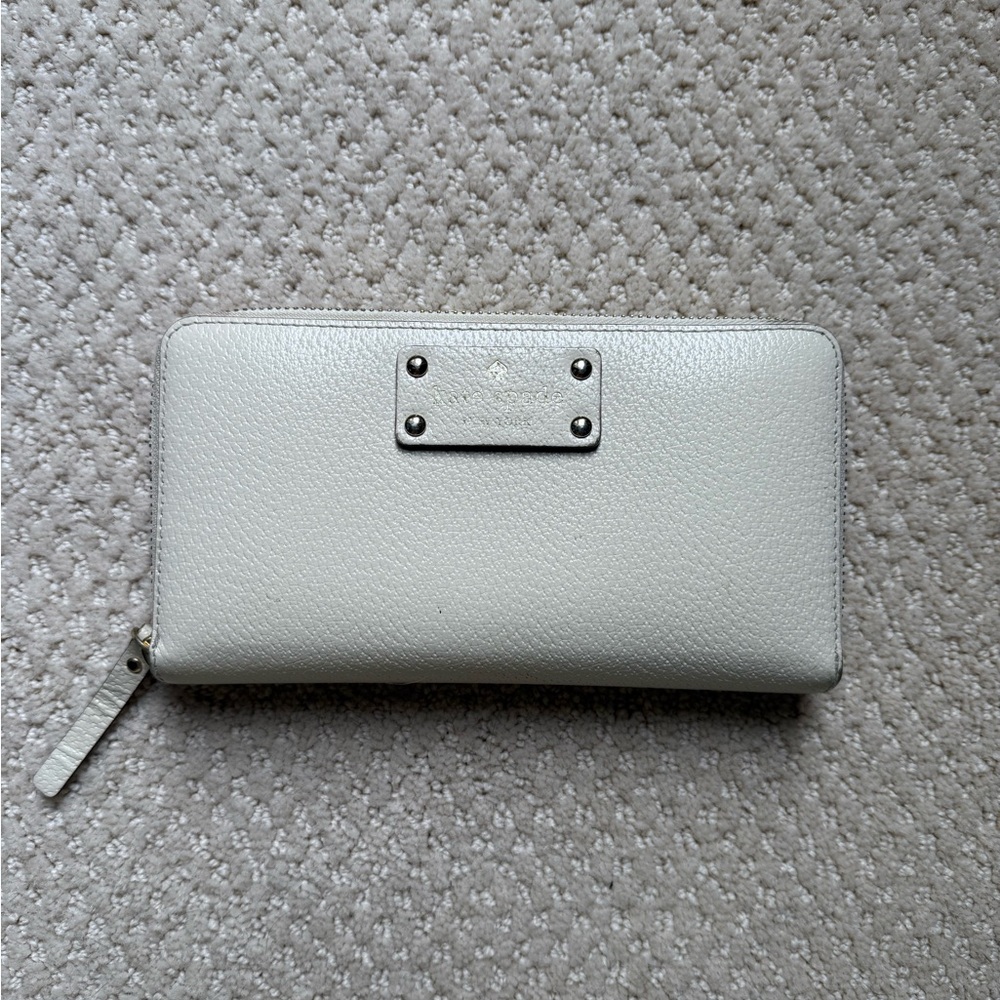 Kate Spade cream wallet